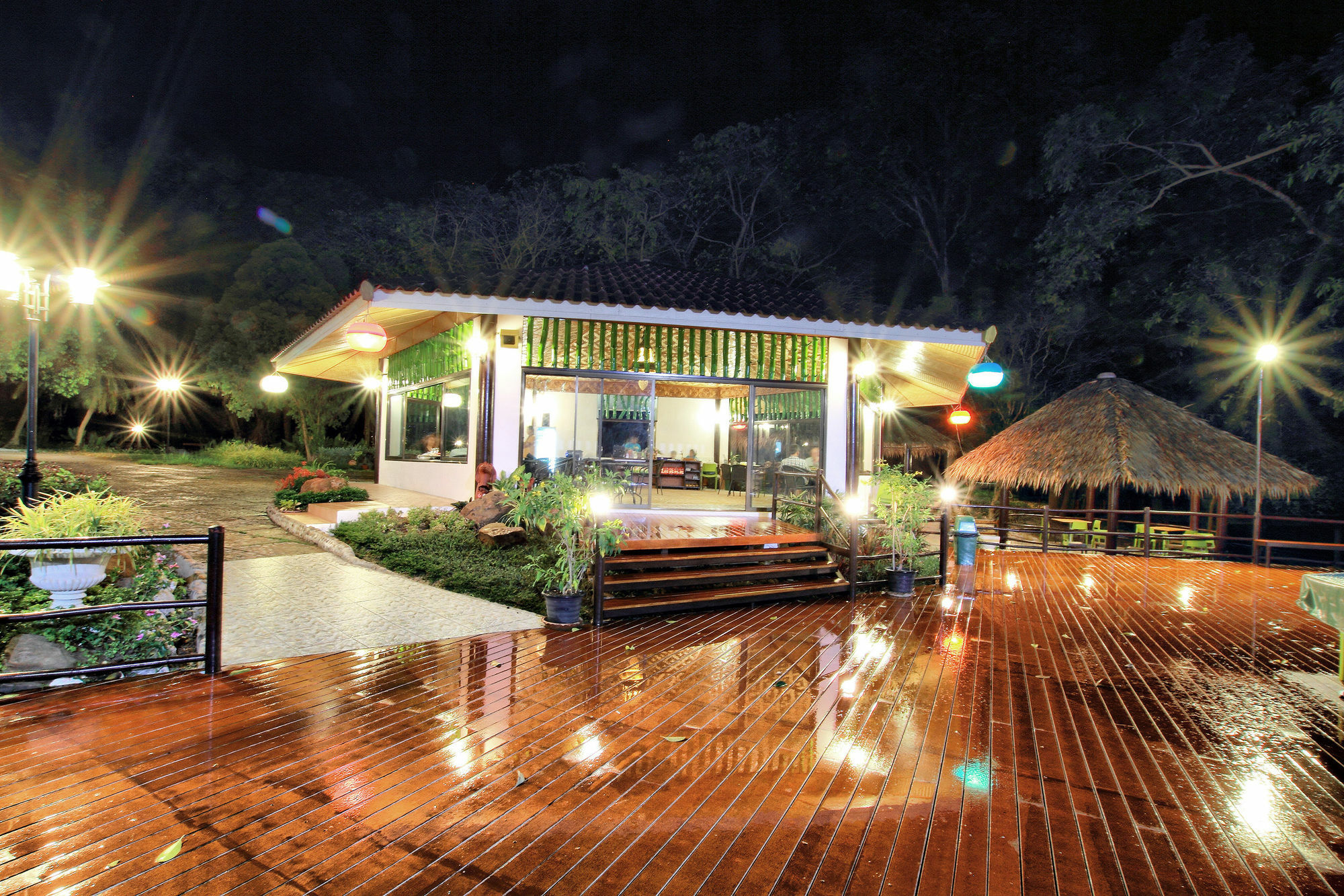 Pung-Waan Resort Sai Yok Exteriör bild